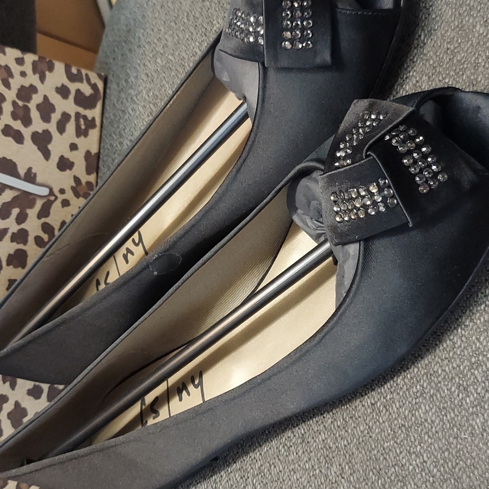 NEW FSNY Glitz Ballet Flats Black Satin size 9.5 Ret. $169